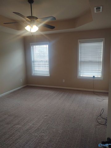 108 Hunter Way, Owens Cross Roads, AL 35763