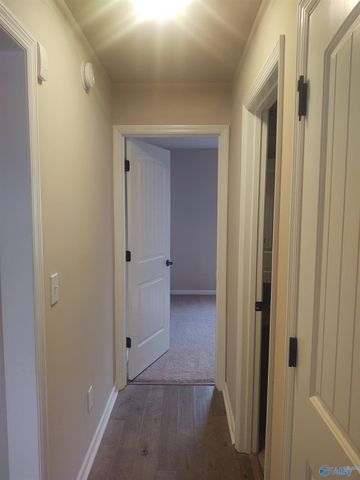 108 Hunter Way, Owens Cross Roads, AL 35763