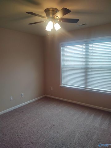 108 Hunter Way, Owens Cross Roads, AL 35763