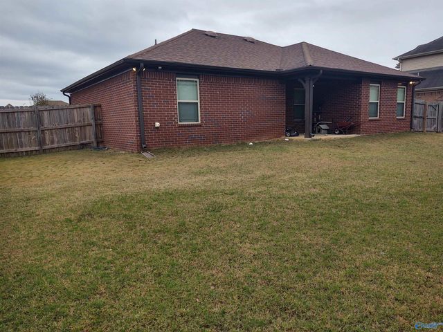 108 Hunter Way, Owens Cross Roads, AL 35763