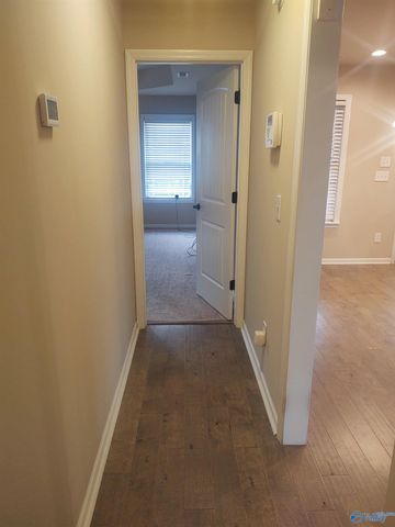 108 Hunter Way, Owens Cross Roads, AL 35763