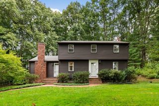480 Essex St, Lynnfield, MA 01940