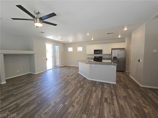 3633 Pinnate Drive, Las Vegas, NV 89147