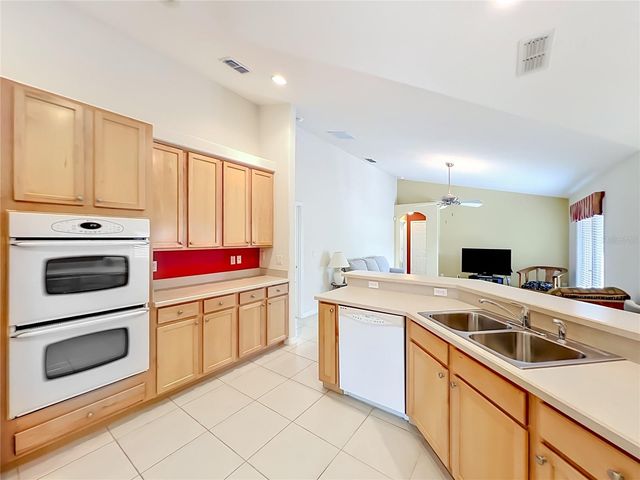 2505 HOLLY BERRY CIRCLE, Clermont, FL 34711