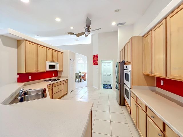 2505 HOLLY BERRY CIRCLE, Clermont, FL 34711
