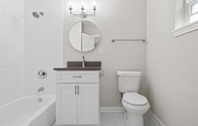 6810 Del Rio Street 4, Houston, TX 77021