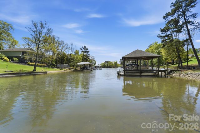 2370 Valelake Road, York, SC 29745