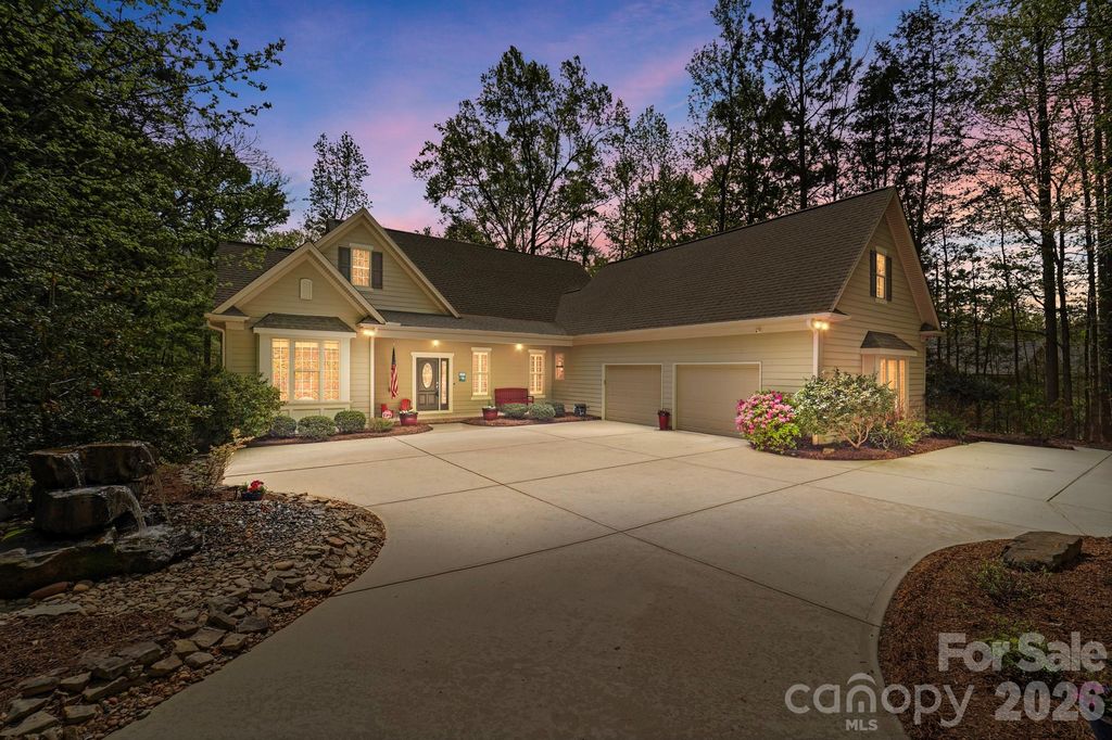 2370 Valelake Road, York, SC 29745