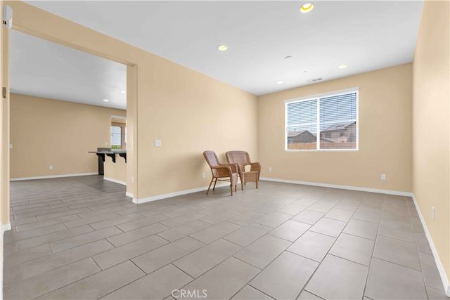 4043 Bristlecone Pine Lane, San Bernardino, CA 92407