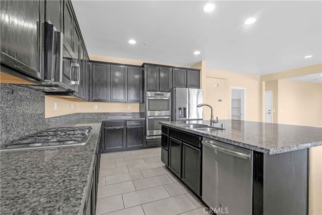 4043 Bristlecone Pine Lane, San Bernardino, CA 92407