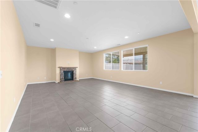 4043 Bristlecone Pine Lane, San Bernardino, CA 92407