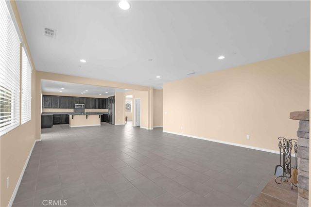 4043 Bristlecone Pine Lane, San Bernardino, CA 92407