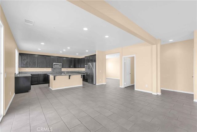 4043 Bristlecone Pine Lane, San Bernardino, CA 92407