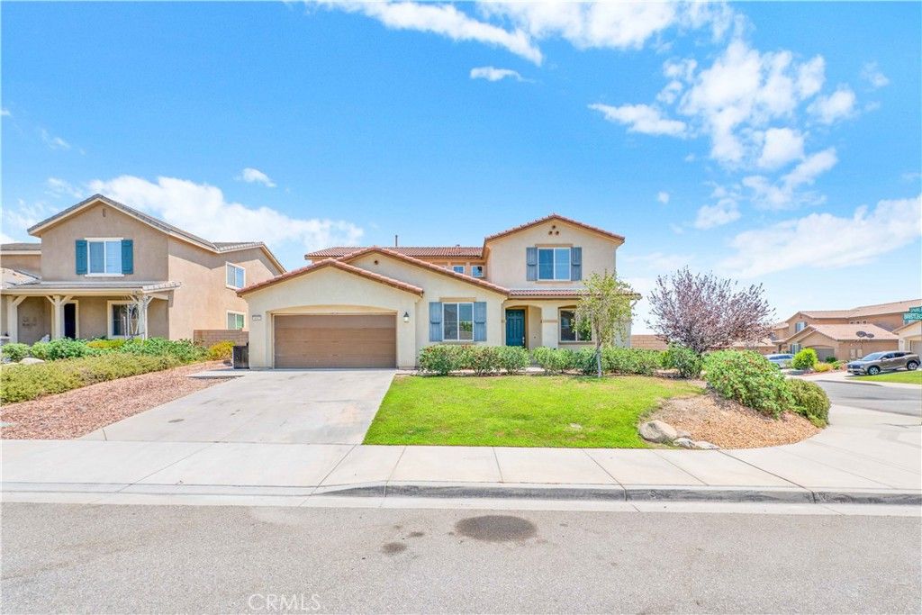 4043 Bristlecone Pine Lane, San Bernardino, CA 92407