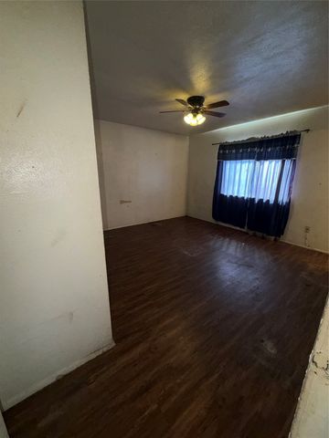 9419 Culberson Street, Dallas, TX 75227