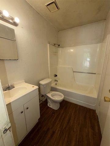 9419 Culberson Street, Dallas, TX 75227