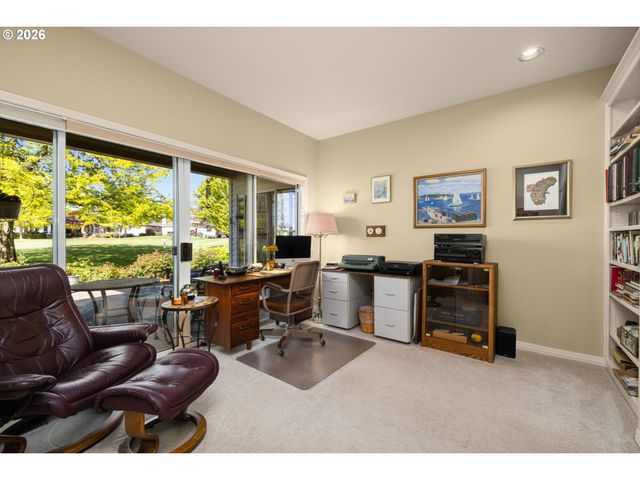 15715 Nw CLAREMONT Dr, Portland, OR 97229