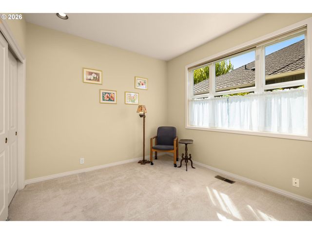 15715 Nw CLAREMONT Dr, Portland, OR 97229