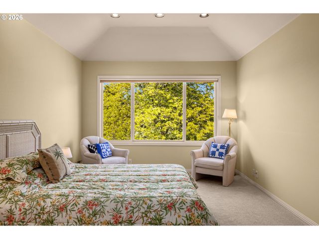 15715 Nw CLAREMONT Dr, Portland, OR 97229