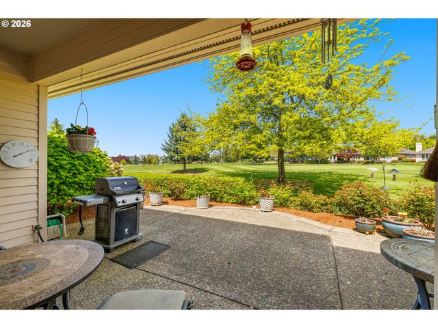 15715 Nw CLAREMONT Dr, Portland, OR 97229