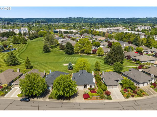 15715 Nw CLAREMONT Dr, Portland, OR 97229