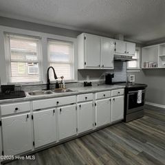 4320 Wallace Street, Farmville, NC 27828