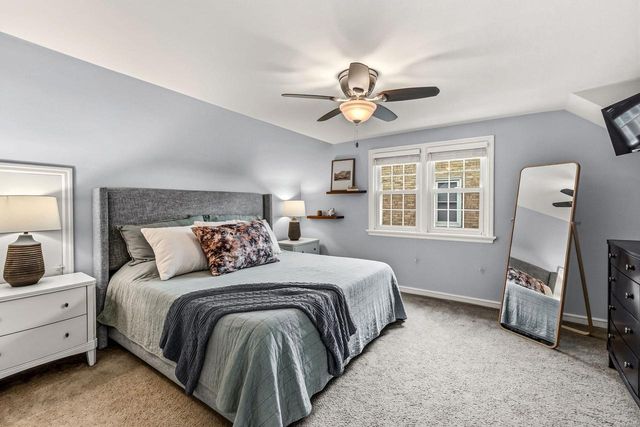 5516 N Kent AVENUE, Whitefish Bay, WI 53217