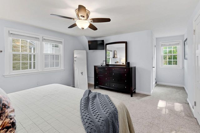5516 N Kent AVENUE, Whitefish Bay, WI 53217