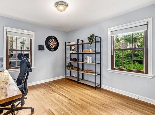 5516 N Kent AVENUE, Whitefish Bay, WI 53217
