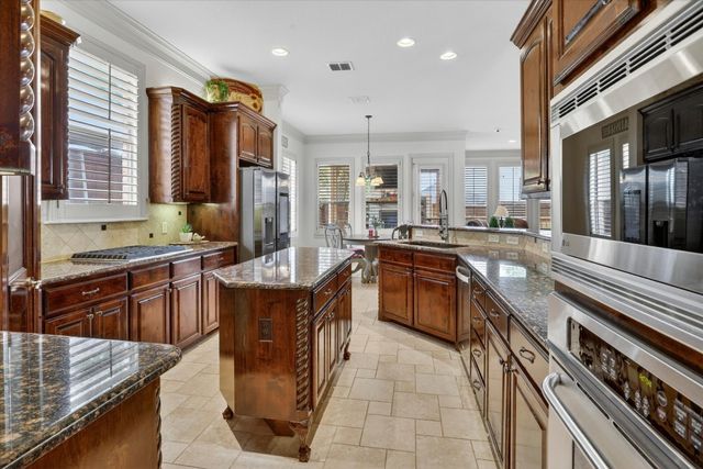 7017 Cherrybark Lane, North Richland Hills, TX 76182