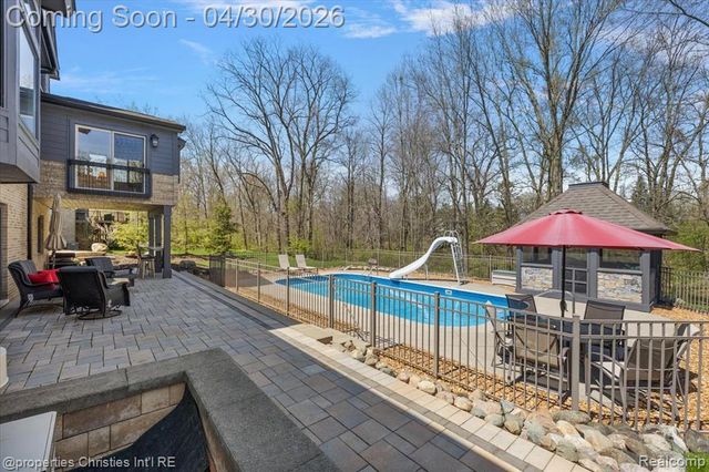 22844 Indianwood Drive, South Lyon, MI 48178
