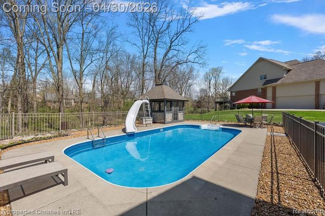 22844 Indianwood Drive, South Lyon, MI 48178