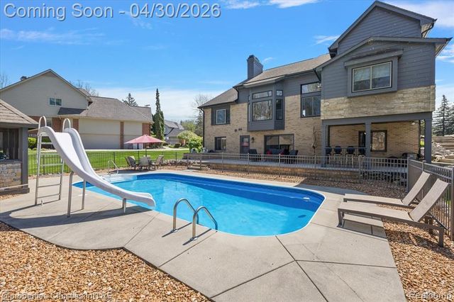 22844 Indianwood Drive, South Lyon, MI 48178
