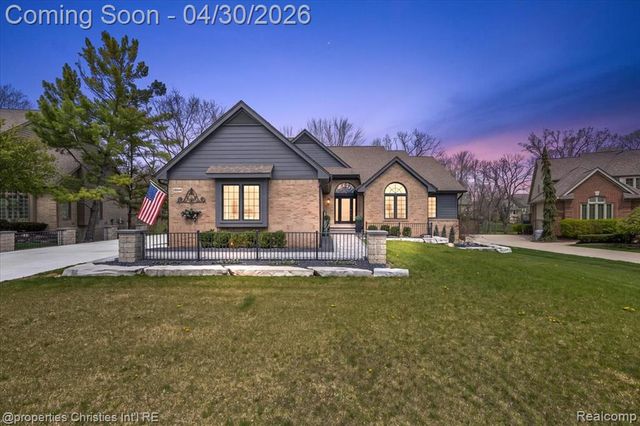 22844 Indianwood Drive, South Lyon, MI 48178
