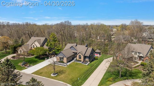 22844 Indianwood Drive, South Lyon, MI 48178