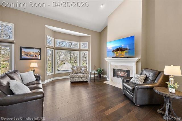 22844 Indianwood Drive, South Lyon, MI 48178