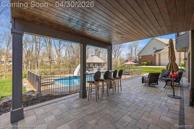 22844 Indianwood Drive, South Lyon, MI 48178