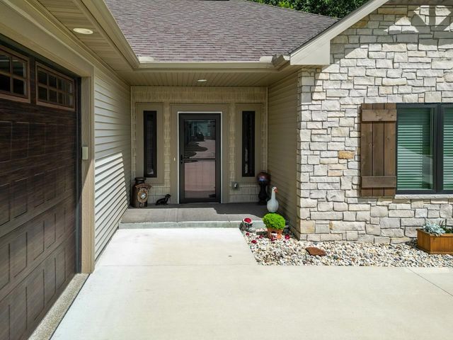 3904 Tanglewood Place, Janesville, WI 53546