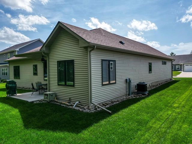 3904 Tanglewood Place, Janesville, WI 53546