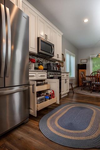 3904 Tanglewood Place, Janesville, WI 53546