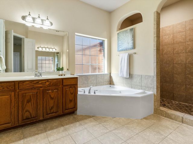 5365 Royal Lytham Road, Fort Worth, TX 76244