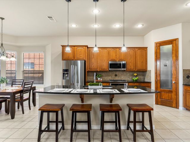 5365 Royal Lytham Road, Fort Worth, TX 76244