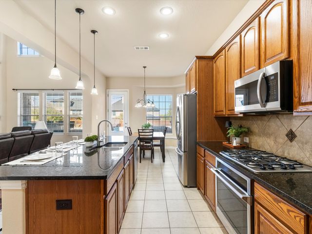 5365 Royal Lytham Road, Fort Worth, TX 76244