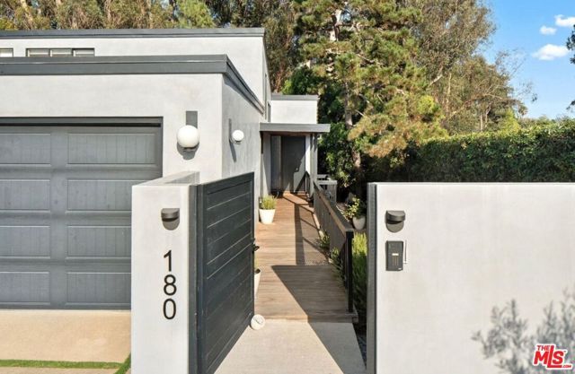 180 Hermosillo Road, Santa Barbara, CA 93108