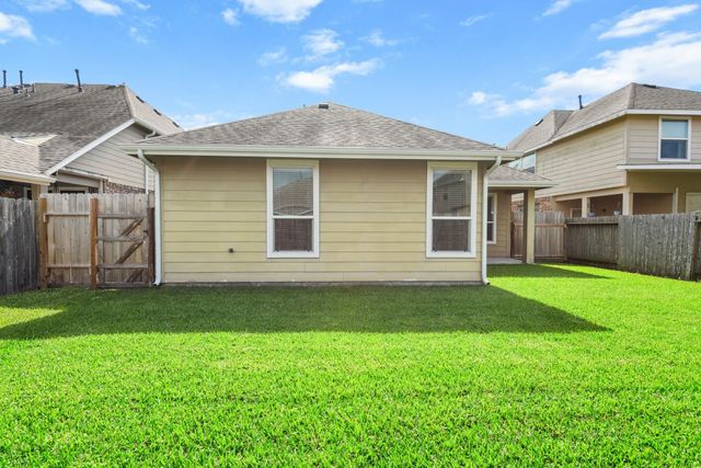 8319 Sweet Bay Circle S, Baytown, TX 77523