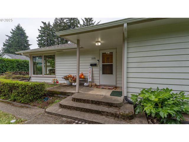 2375 N 14TH St, Coos Bay, OR 97420
