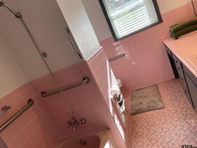 107 Bluebird, Mt Pleasant, TX 75455