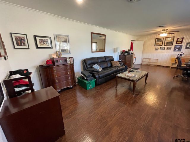 107 Bluebird, Mt Pleasant, TX 75455