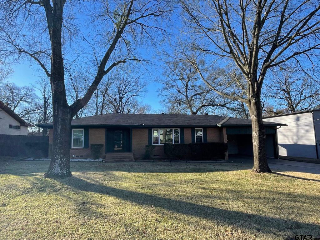 107 Bluebird, Mt Pleasant, TX 75455