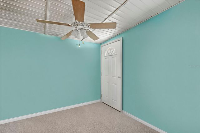 17645 NE 61ST STREET ROAD, Silver Springs, FL 34488